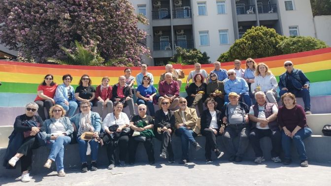 46 Yıllık Dostlar İzmir’de buluştular