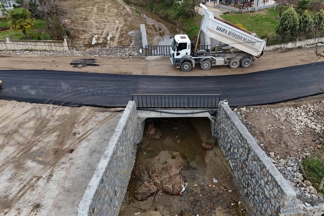 Sakarya'da sel ile taşkınlara menfez ve taş duvarlı önlem 