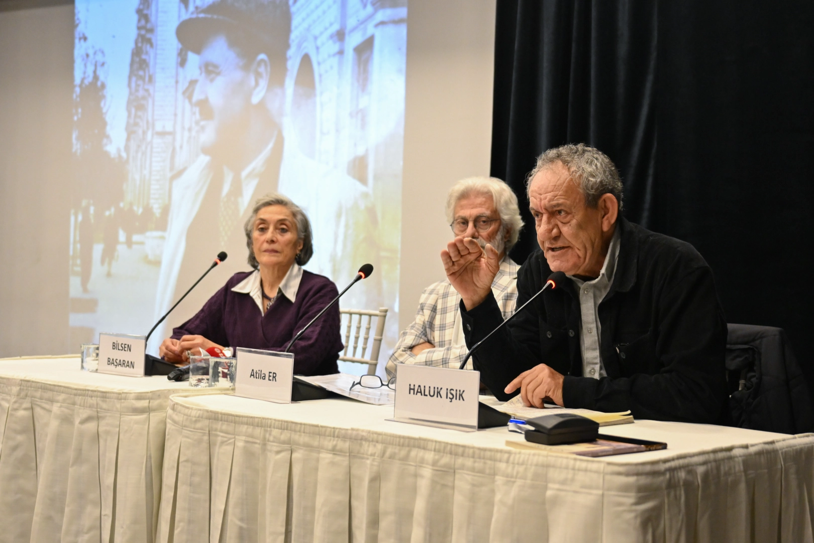 Nazım Hikmet’in şiirleri İzmir Bornova’da yankılandı 