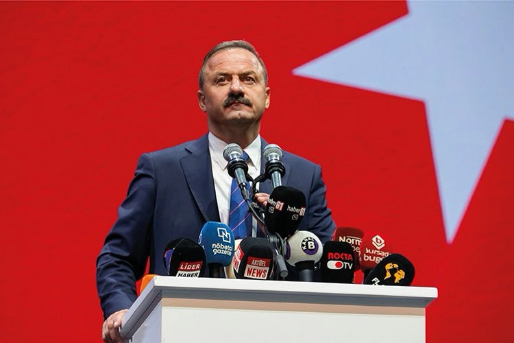 Ağıralioğlu'ndan Özdağ'a destek 