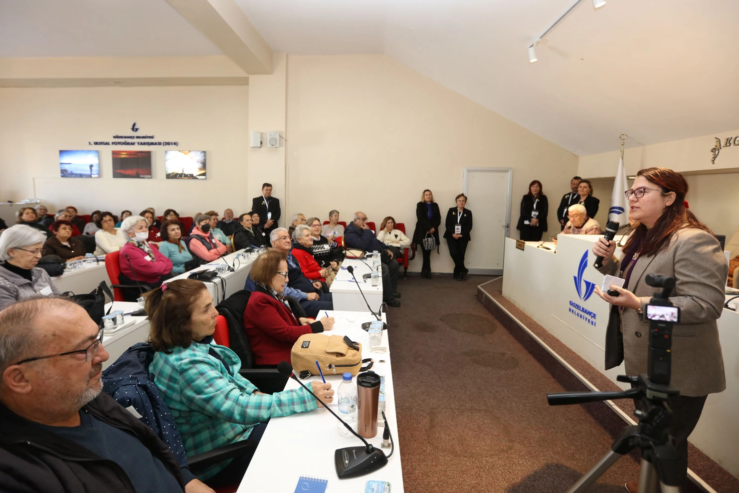 İzmir Güzelbahçe'de '3. Yaş Üniversitesi' eğitimleri 