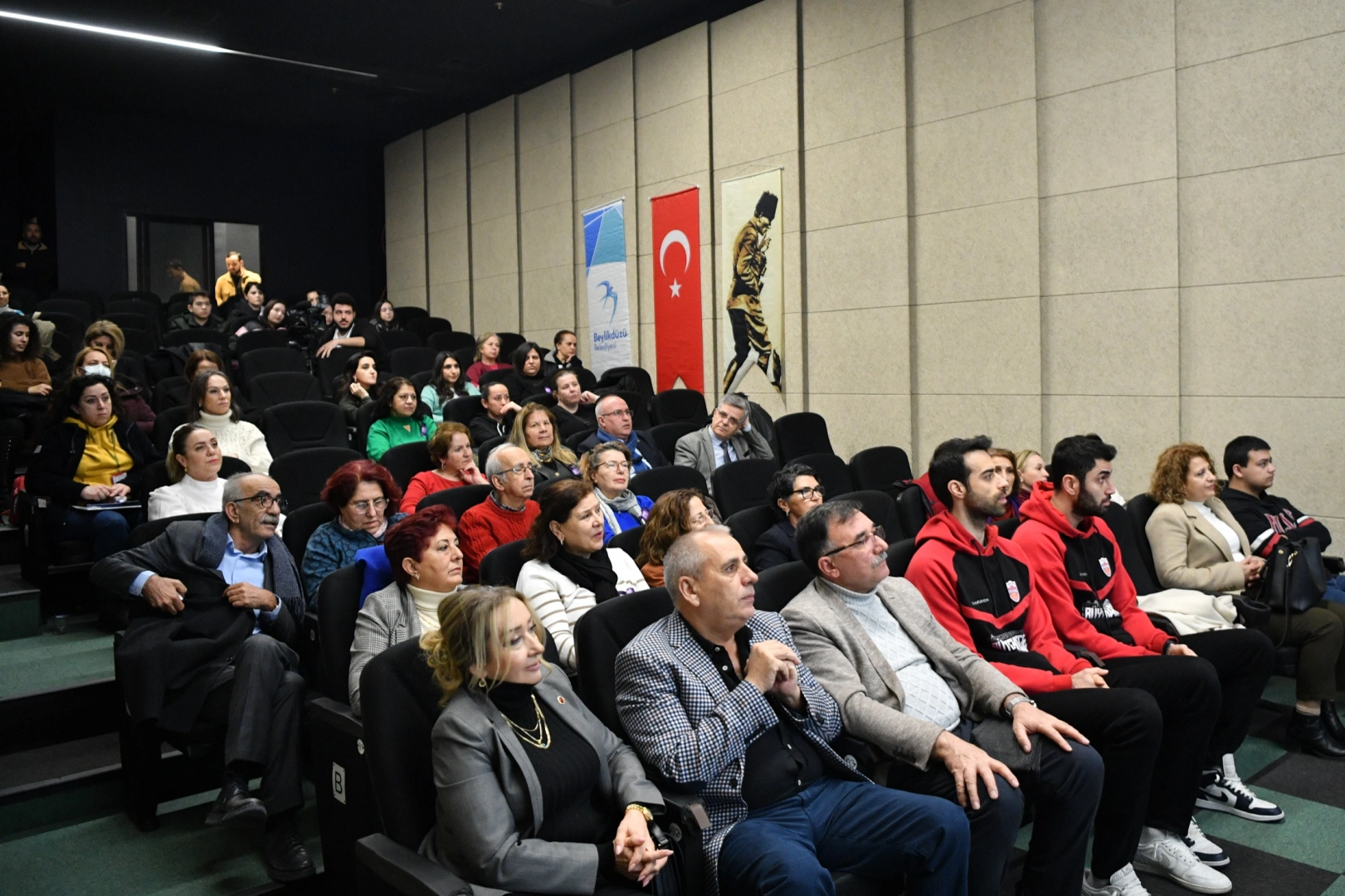 İstanbul Beylikdüzü kansere karşı bilinçlendirdi 