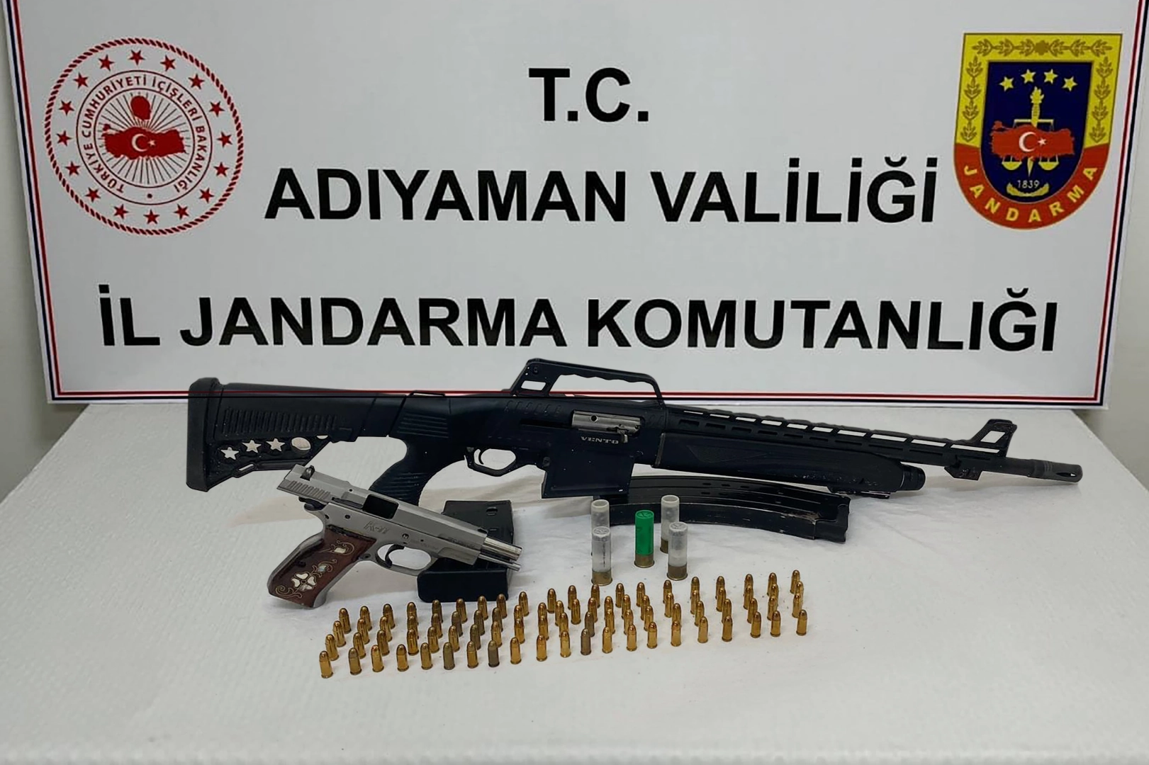 Adıyaman’da silah ve mühimmat operasyonu 