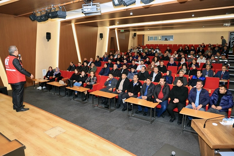 Kayseri Talas personeline ilk yardım eğitimi 