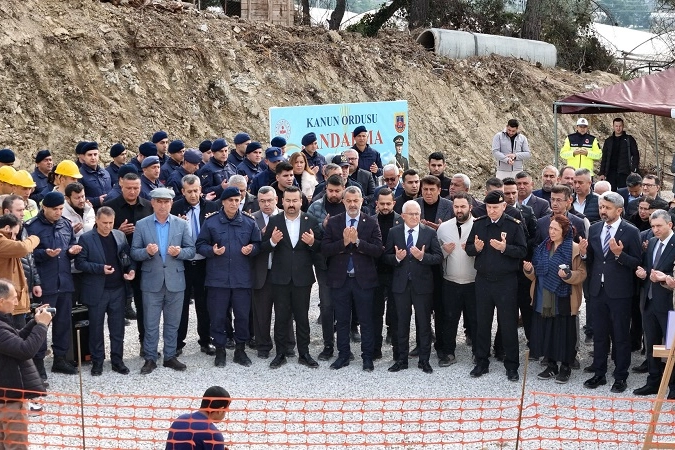 Antalya Kumluca'da yeni hizmet binasının temeli atıldı 