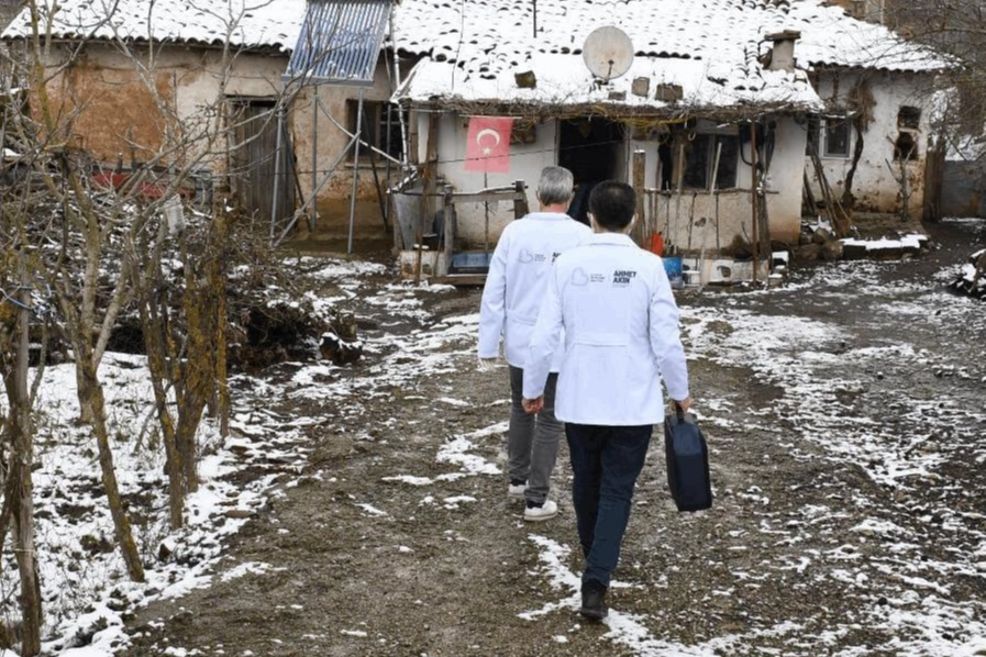 Balıkesir'de evde berber hizmeti başladı 