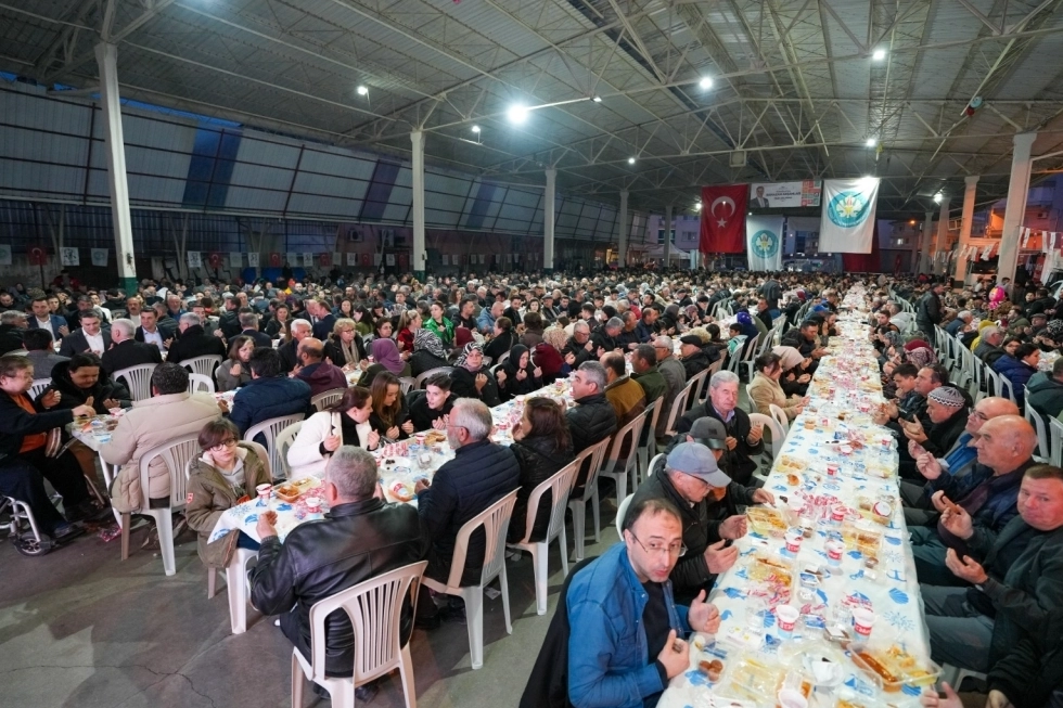 Manisa'da Bereket Sofrası Saruhanlı’da kuruldu 