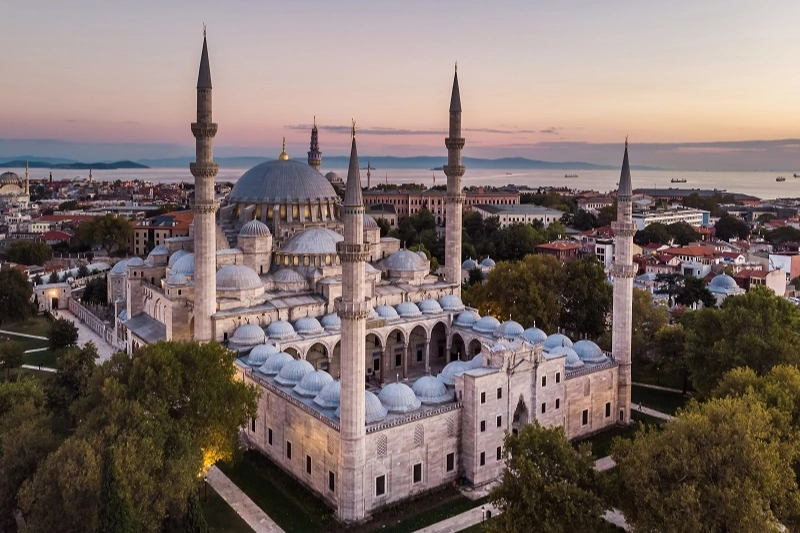 Ramazanda maneviyatı yerinde yaşatan 5 şehir 