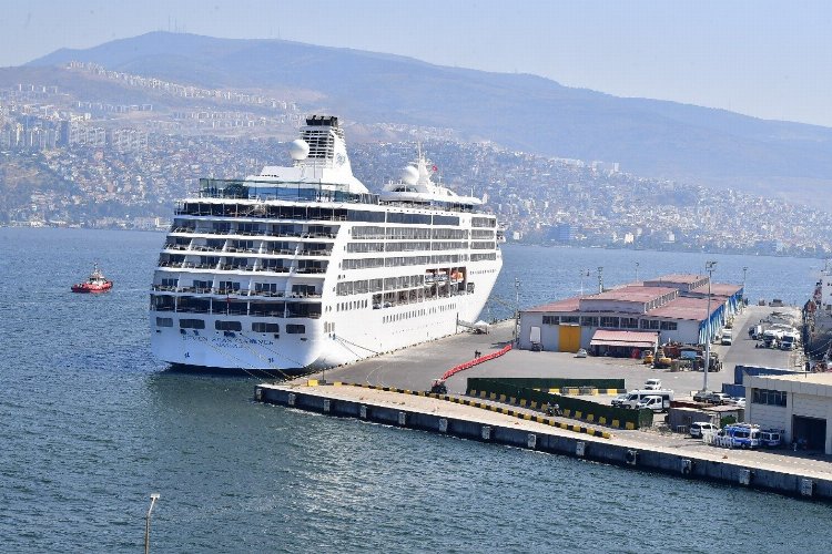 70 kruvaziyer İzmir'e 100 bin turist getirecek -