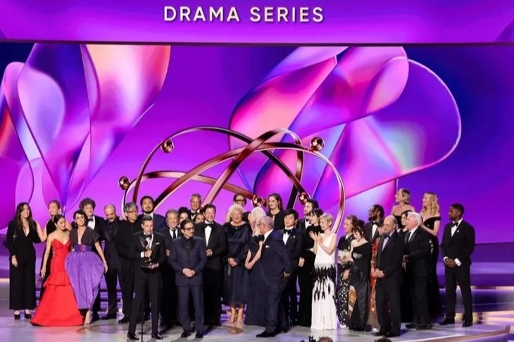 76. Emmy Ödülleri’nde Japonya’nın kalbi Hollywood’da attı -