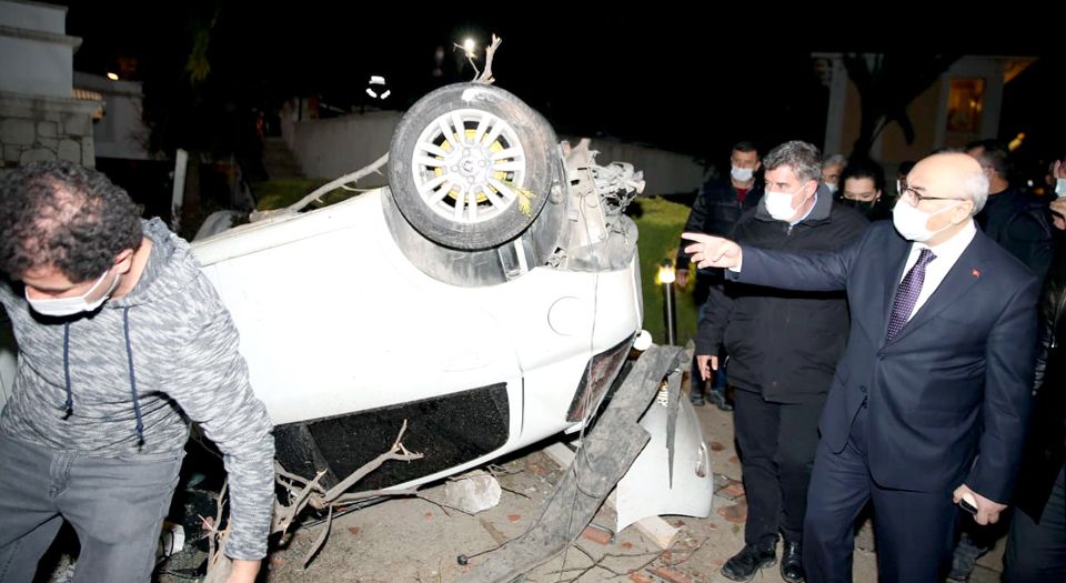 İzmir Valisi Köşger, hasar tespite çıktı