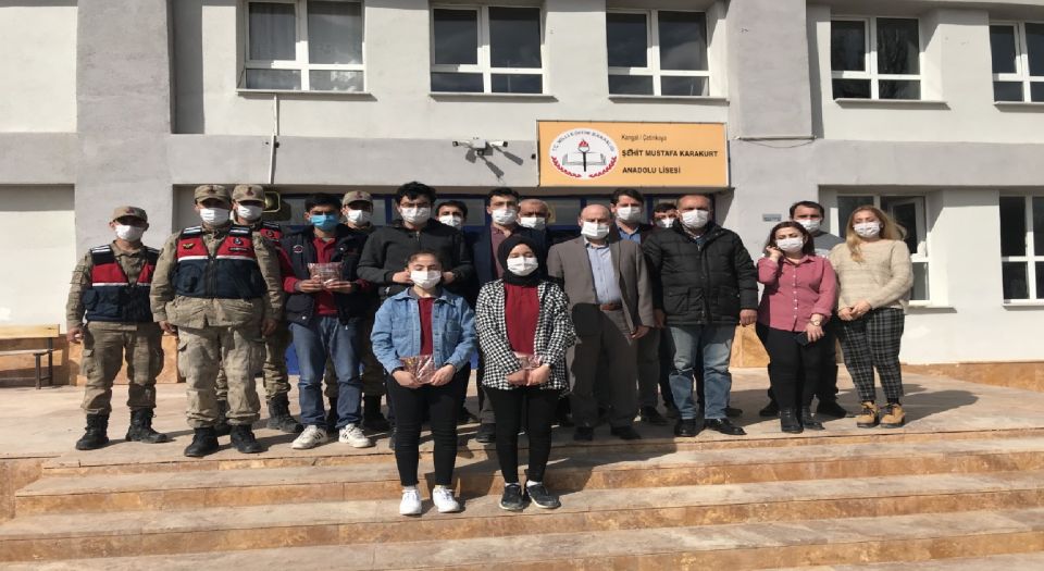 Sivas Kangal'da anlamlı bilgi yarışması