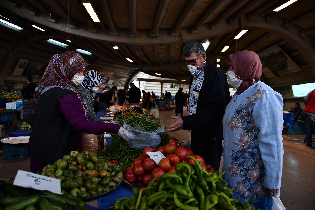 Osmangazi'de pazarlara kısıtlama düzenlemesi