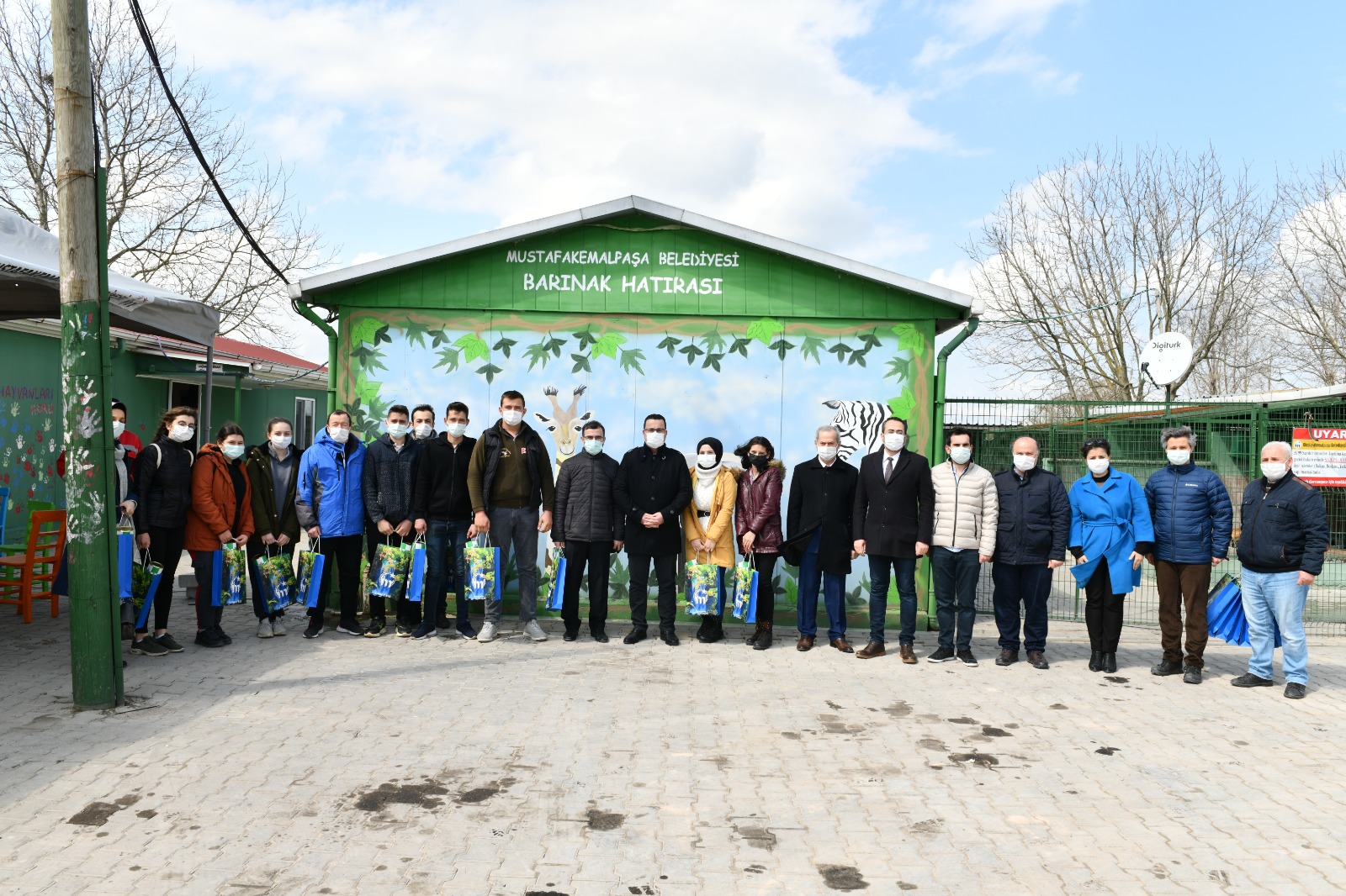 Mustafakemalpaşa Başkanı, geleceğin başkanları ile buluştu