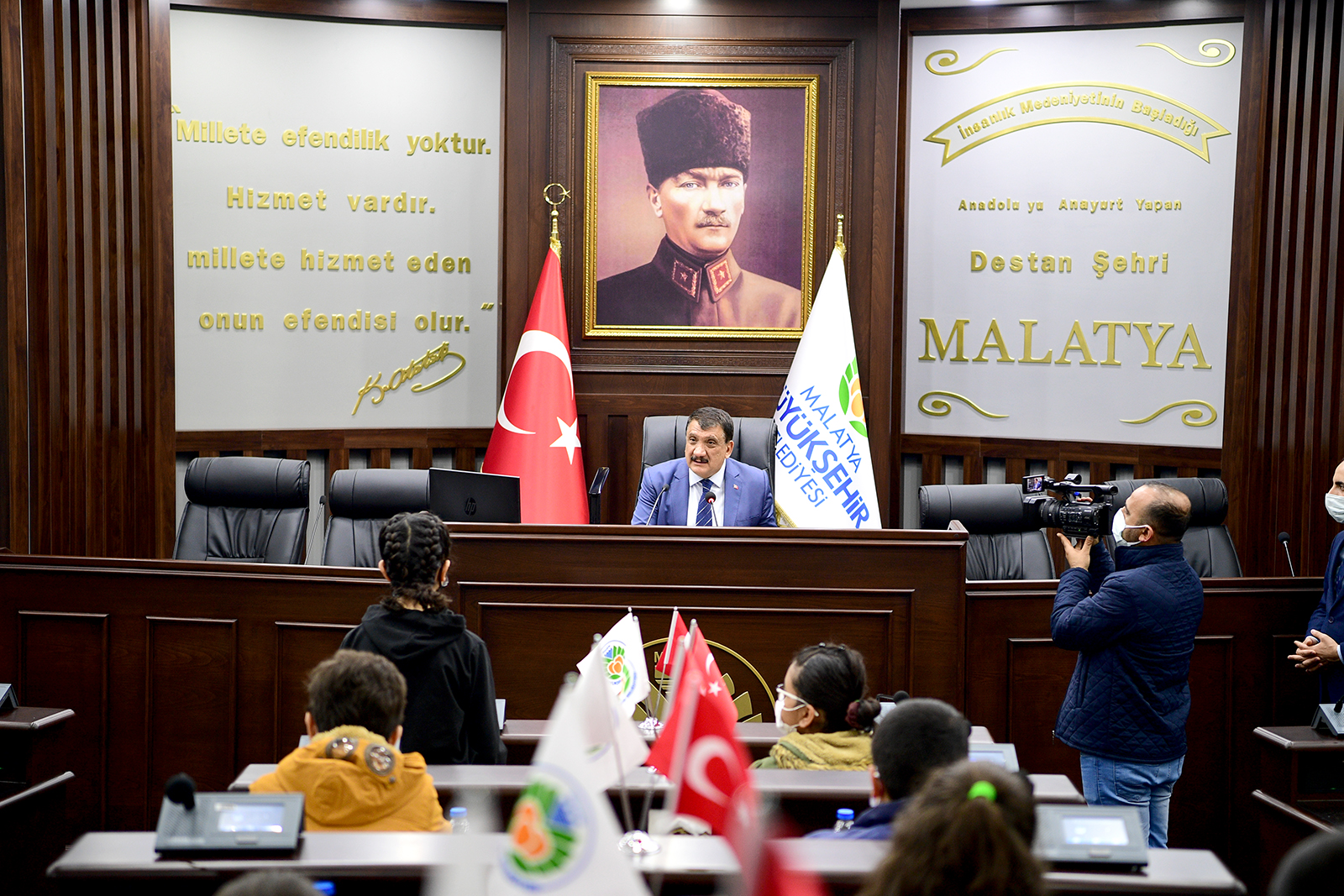 Malatyalı öğrencilerden Kütüphaneler Haftası ziyareti