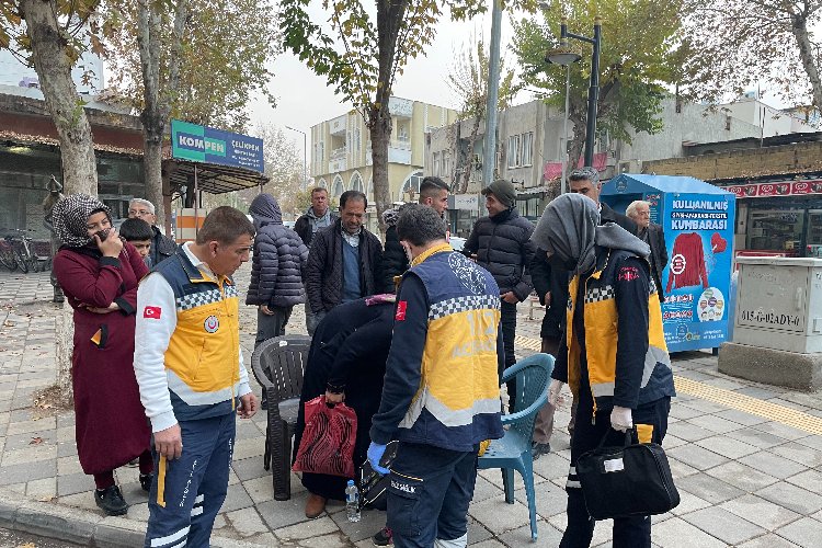 Adıyaman'da otomobilin çarptığı çocuk yaralandı