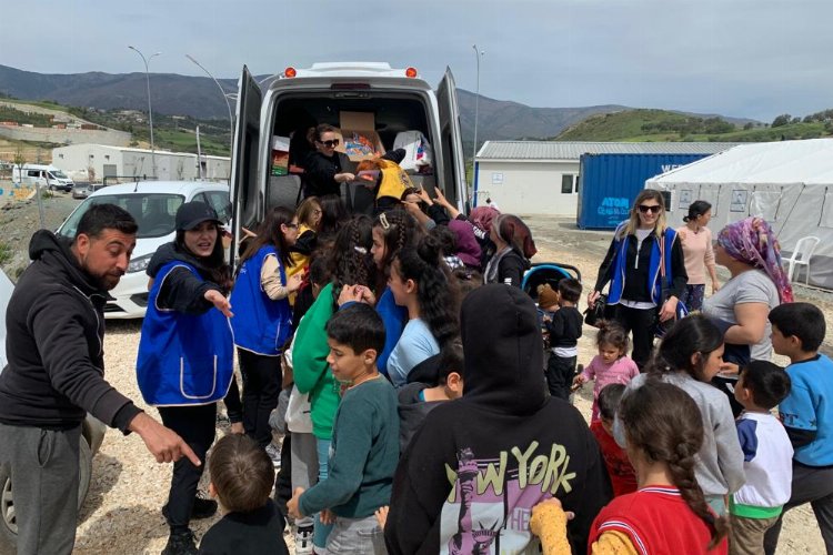 Afetzede çocukların yüzü YASAV'la güldü -