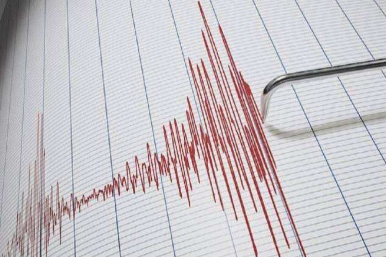 Afyonkarahisar'da 6 dakika arayla iki deprem -