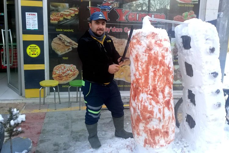 Afyonkarahisar'da 'buzdan döner' ilgi çekiyor! -