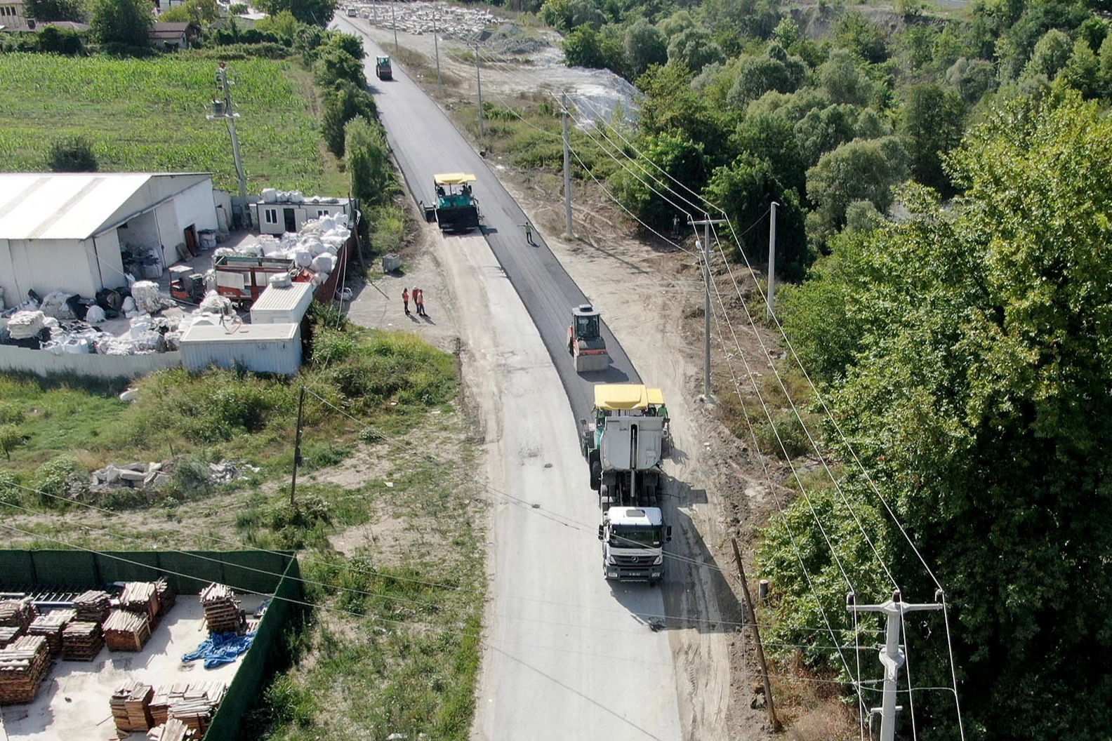 Akçay’a giden yol Sakarya Büyükşehir'le sil baştan -