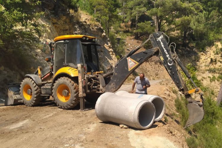 Alanya Taşatan grup yolunda bakım onarım -