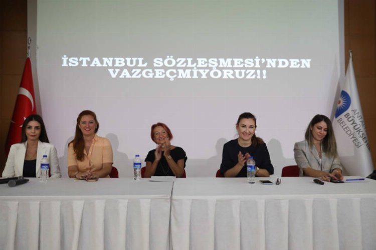 Antalya'da kız çocukları için konferans -