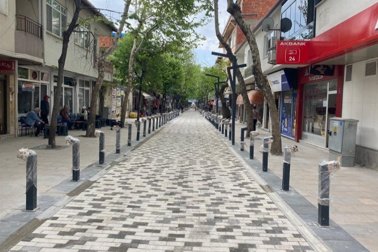 Atatürk Caddesi Avrupai görümnüme kavuştu -