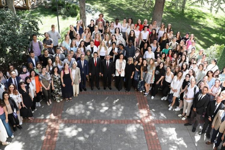 Avrupalı Türkoloji öğrencileri Ankara'da Türkçelerini geliştiriyor -