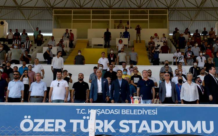 Aydın'da Özer Türk Stadı'na tam not