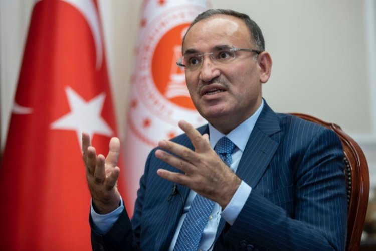 Bakan Bozdağ'dan Avukatlara videolu kutlama -