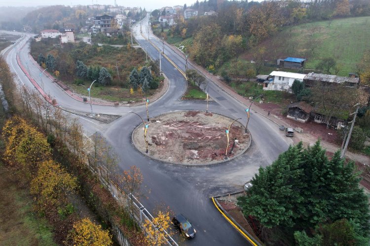 Başiskele’deki yeni kavşakla trafiğe düzen geldi -