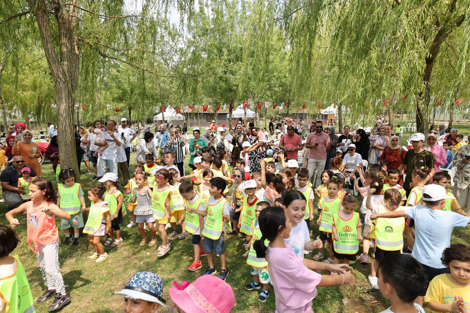 Başkan Büyükgöz, Gebzeli minikleri piknikte ağırladı -