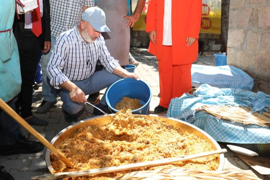 Başkan Çolakbayrakdar, Sıla-i Rahim Şenliğinde -