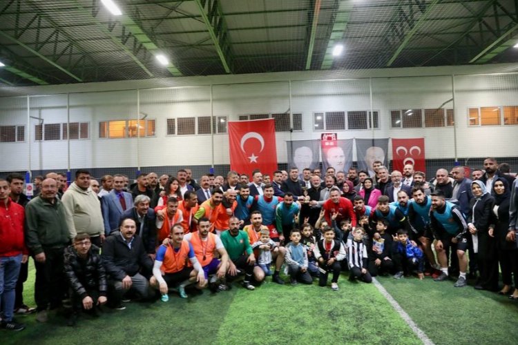 Başkan Çolakbayrakdar, turnuva finalini izledi -