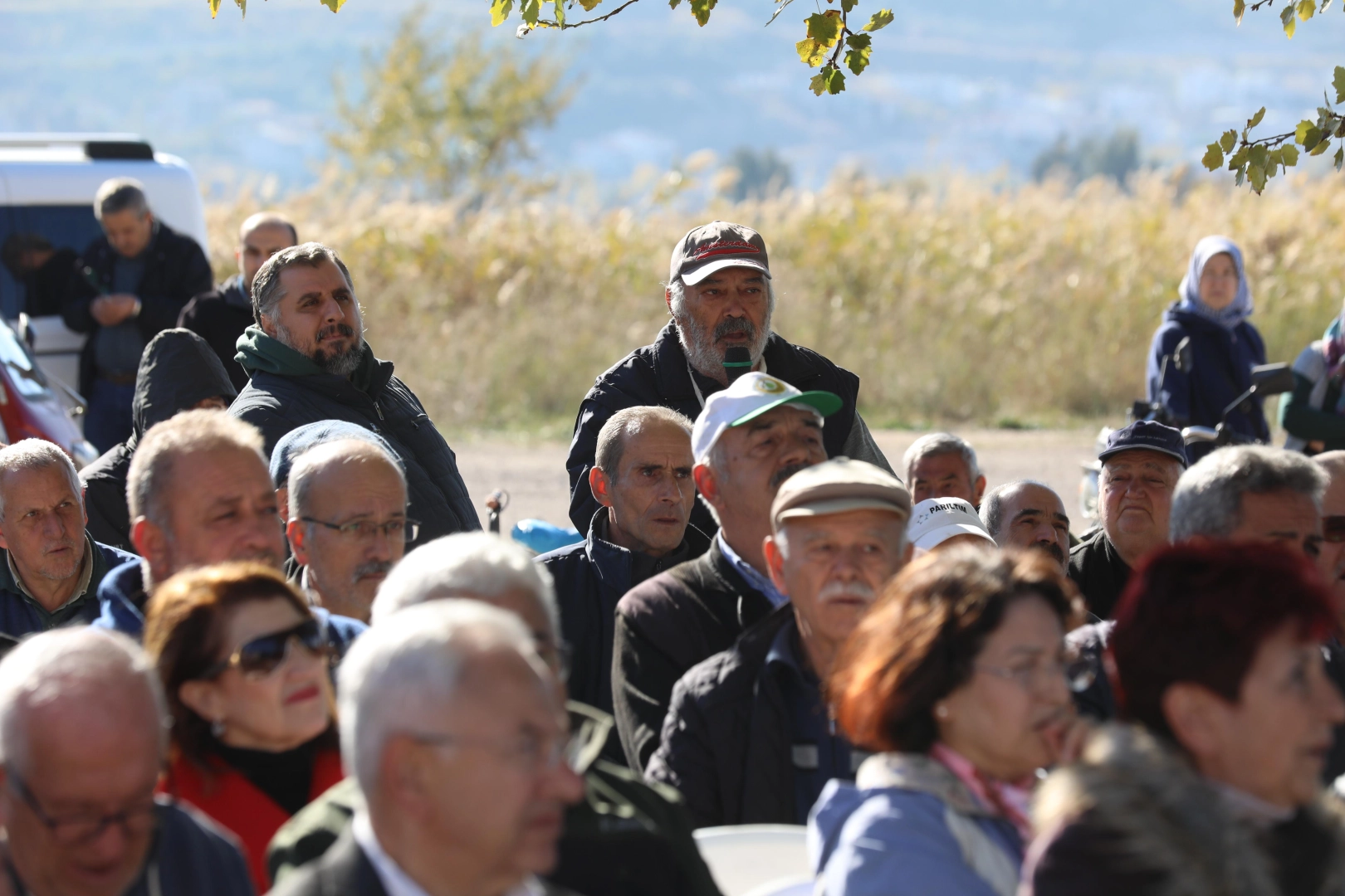 Başkan Deviren mahalle turlarına devam ediyor -