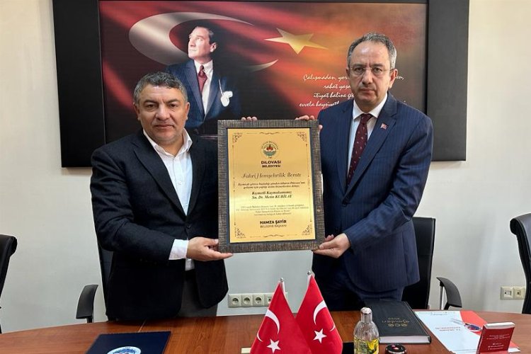 Başkan Şayir’den Kaymakam Kubilay’a 'fahri' berat -