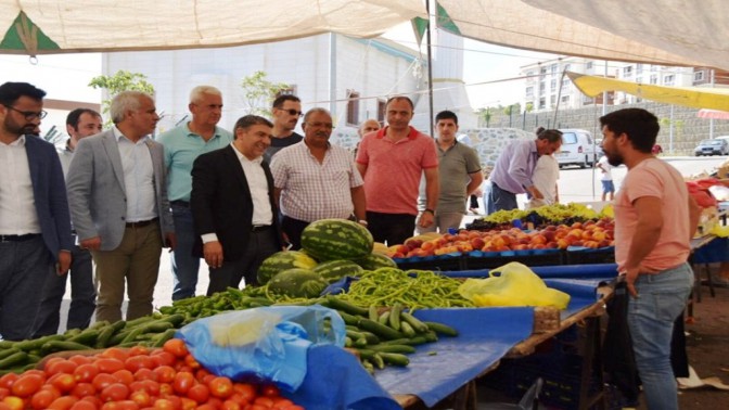 BAŞKAN ŞAYİR, VATANDAŞI VE PAZARCIYI SEVİNDİRDİ