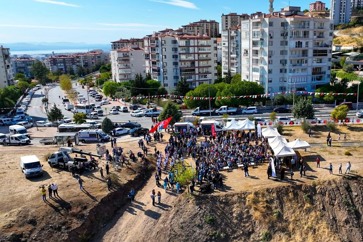 Başkan Tugay: Körfez'i temizleyeceğiz -