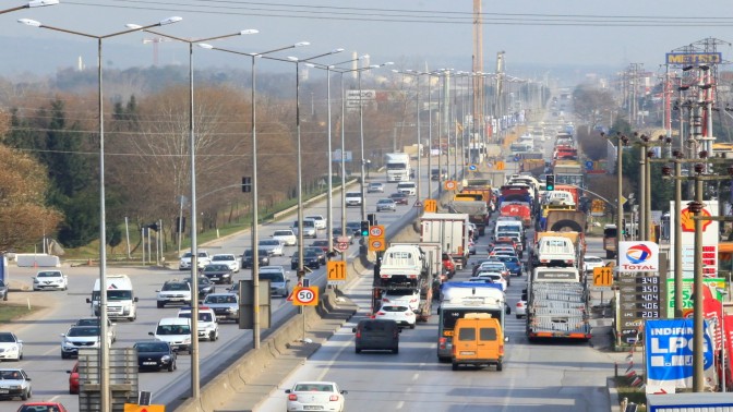 BAYRAMDA AĞIR TAŞITLAR D-100’Ü KULLANMAYACAK