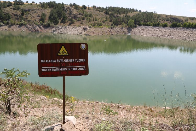 Bayramınız zehir olmasın! Gölde yüzmek isteyenlere uyarı -