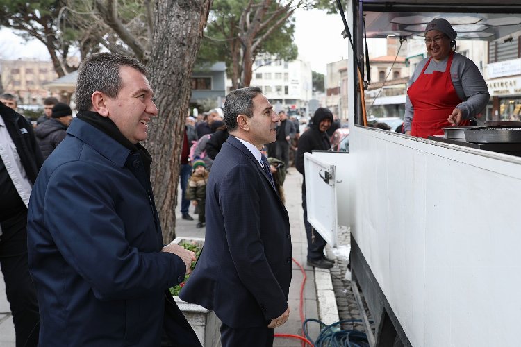 Bergama'da şehitler için lokma hayrı -