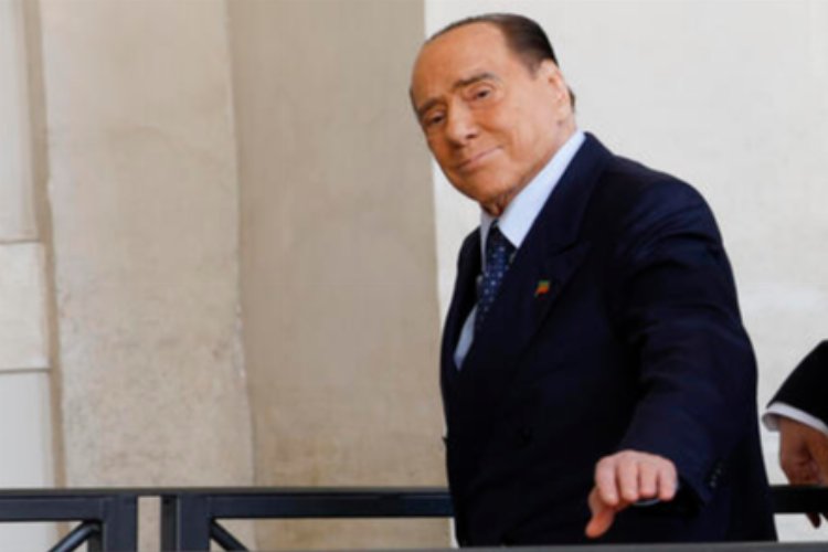 Berlusconi hayatını kaybetti -