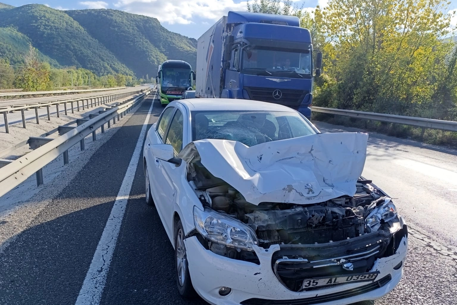 Bilecik Pazaryeri’nde trafik kazası: 1 yaralı -