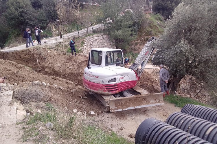 Bozkır Mahallesi’nde taşkın riskine karşı çifte önlem -