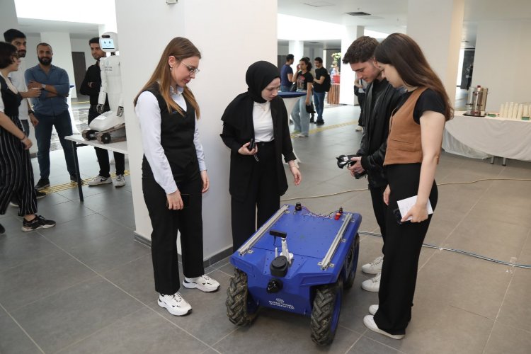 BTÜ'de Robot Günleri gerçekleştirildi -