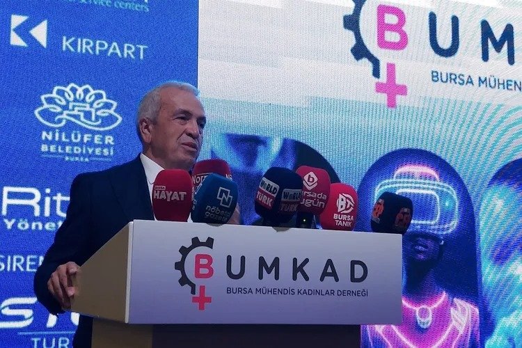 BUMKAD 'Mühendislikle Güçlenen Dünya' konferansı düzenledi -