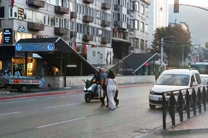 Bursa Atatürk Caddesi'nde yaya sorunu -