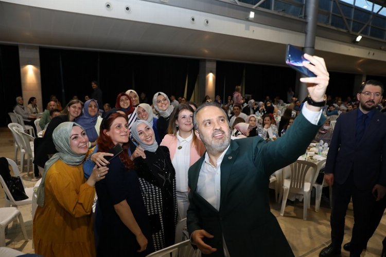 Bursa Büyükşehir ailesi iftarda bayramlaştı -