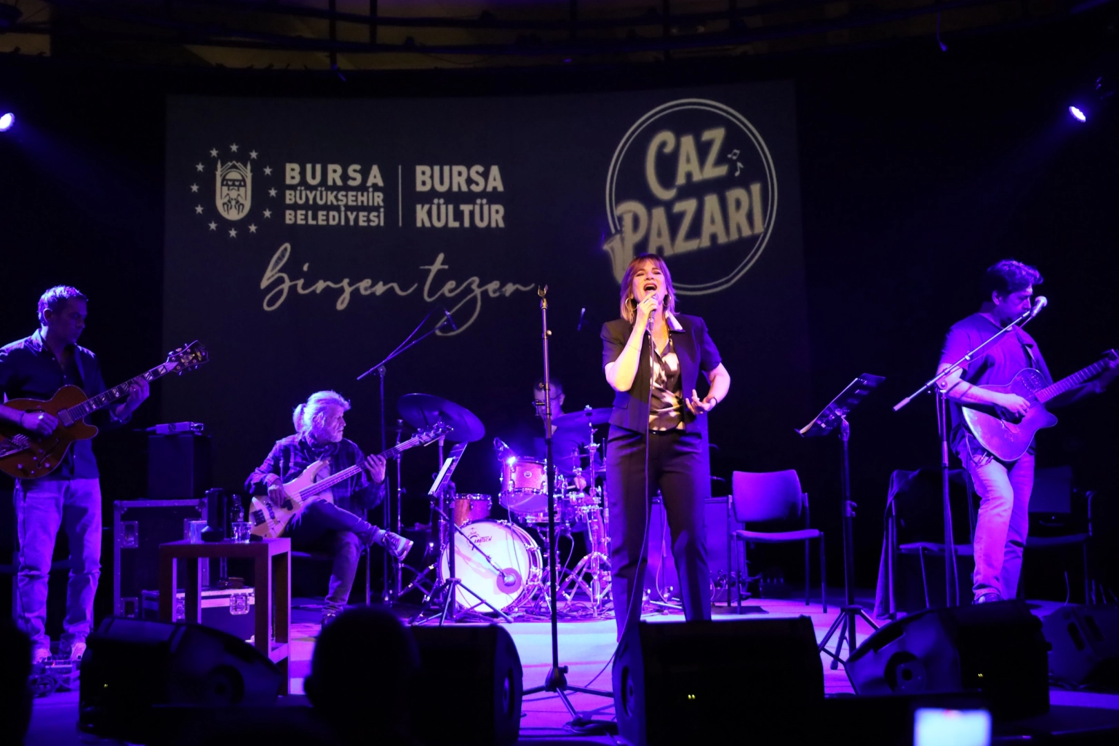 Bursa 'Caz Pazarı' konserlerinde Birsen Tezer'i ağırladı -