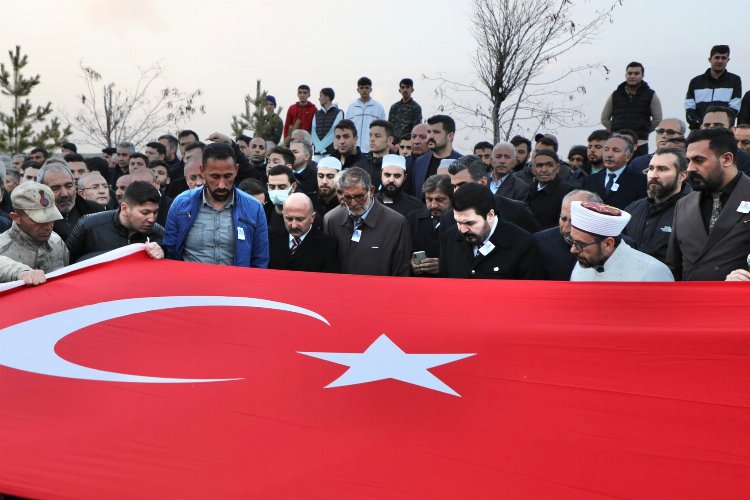 Bursa'da şehit olan memur Ağrı'da son yolculuğuna uğurlandı -